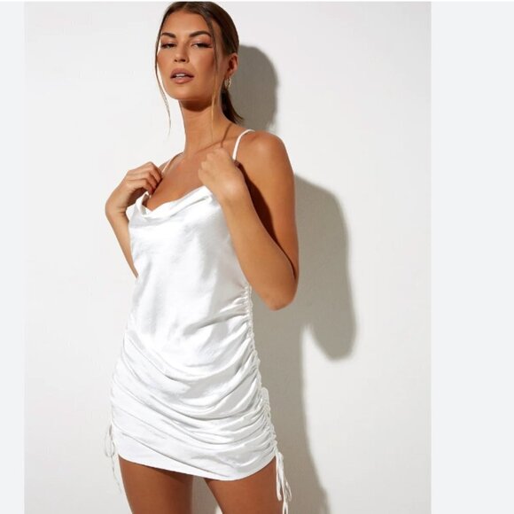 NWT MOTEL PALILA IVORY WHITE SATIN CINCHED MINI DRESS - XS - Picture 1 of 10